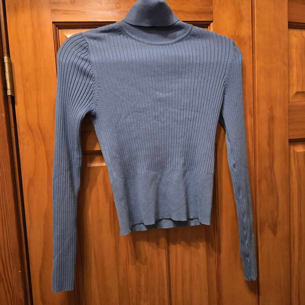 ZARA Women's Blue Ribbed Turtleneck Sweater